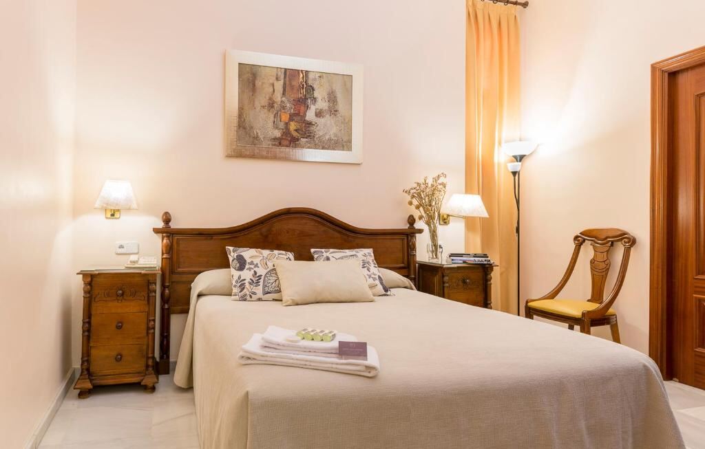 Double Room for Single Use