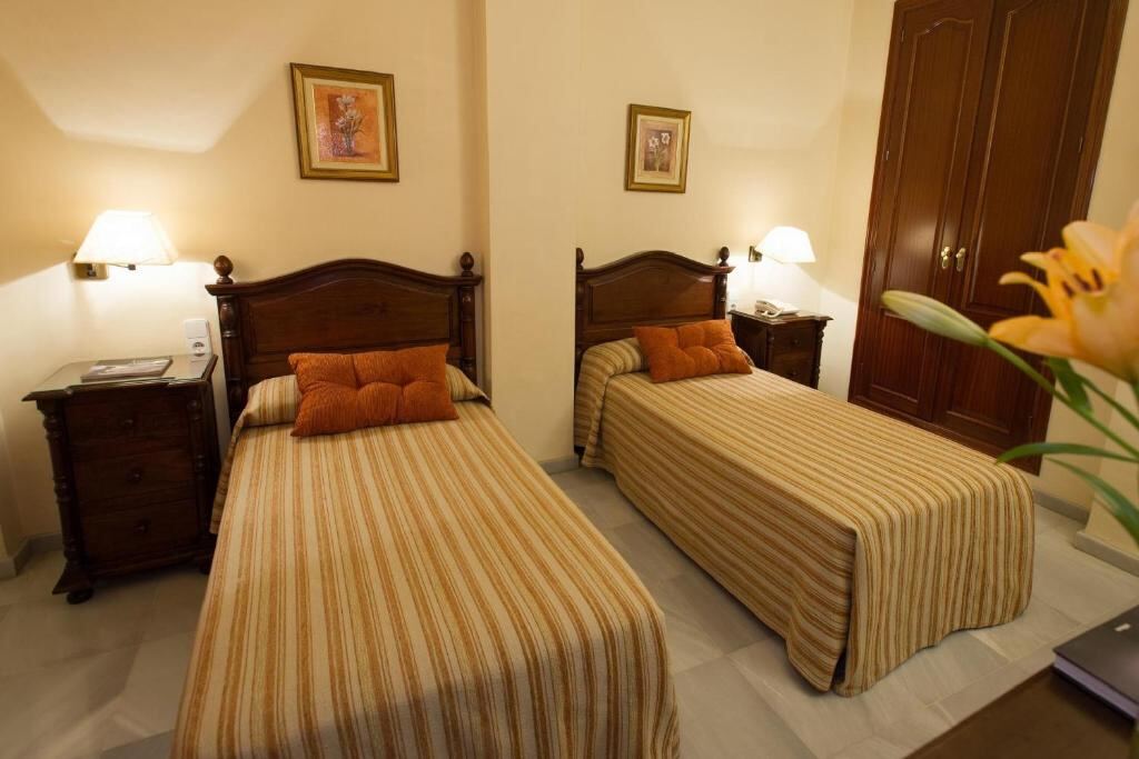 Twin room at Hotel Gran Avenida